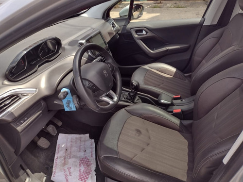 Peugeot 2008 1.6 Feline 2016 - Southcar