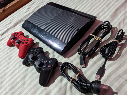 Vendo Consola Ps3 Super Slim Con 2 Mandos.