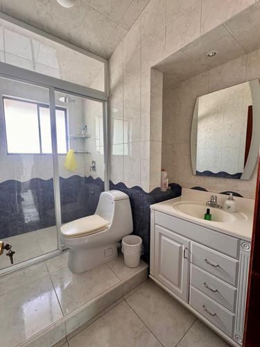 Preciosa Casa Con Seguridad En Jardines De Bellavista, Opción A 4ta Recamara En Planta Baja A Un Excelente Precio!!!