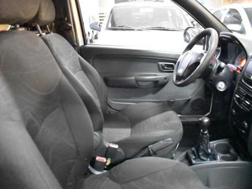 Imagem 4 de 6 de Strada 1.4 Mpi Hard Working Cs 8v Flex 2p Manual