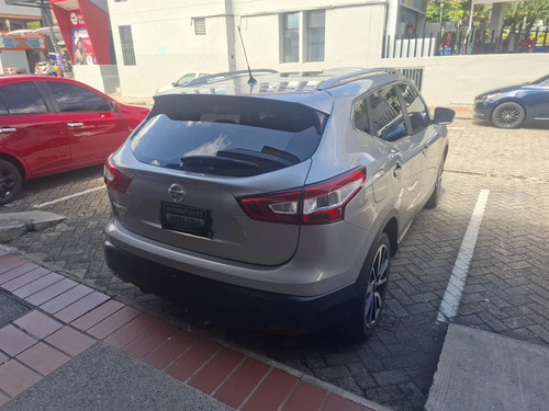 Nissan Qashqai 2.0l 4wd +2 4x4