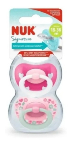 Imagen 2 de 4 de Set De 2 Chupetes Nuk Signature 18-36 Nena Con Estuche