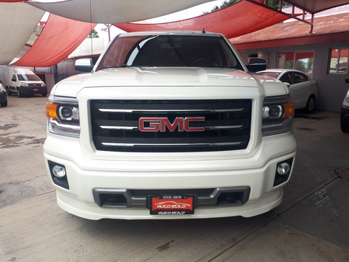 Imagen 2 de 15 de Impecable Gmc Sierra All Terrain 4x4 2015