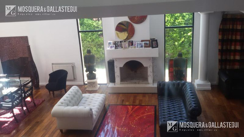 Casa En Venta - Barrio Santa María De Los Olivos