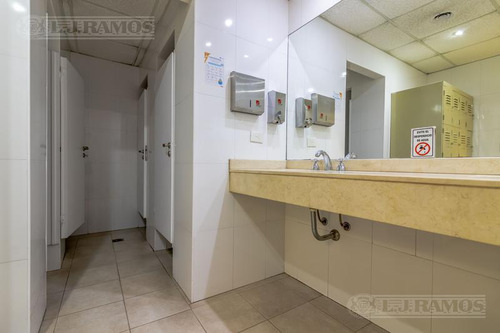 Alquiler De Oficina De 922 M2 En Martínez