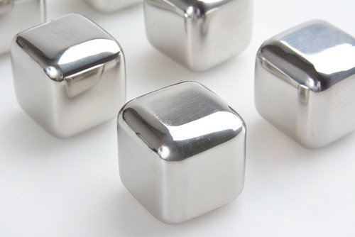 Imagen 4 de 6 de Cubos De Hielo Acero Inoxidable Set X 4 Hielos Vino Whisky