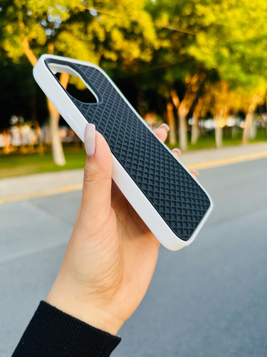 Funda Vans Waffle Para iPhone Color Negro Y Café
