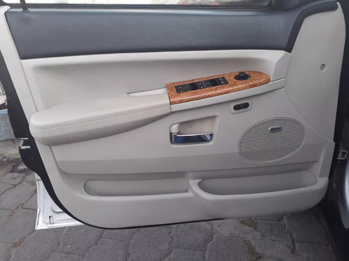 Jeep Grand Cherokee Limited V8 Power Tech 4x2 At