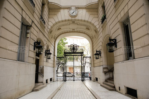 Imagen 1 de 30 de Piso En Venta En Palacio Estrugamou - Esmeralda 1300, Plaza San Martín, Capital Federal