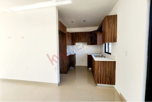Casa En Venta Ubicada En Lomas De La Presa, Tijuana B. C.