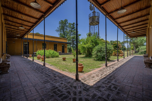 Hotel Boutique + Restaurante De Campo En Alquiler En Villa Ruiz
