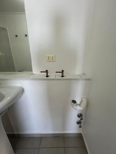 Departamento En Arriendo De 2 Dorm. En Quinta Normal