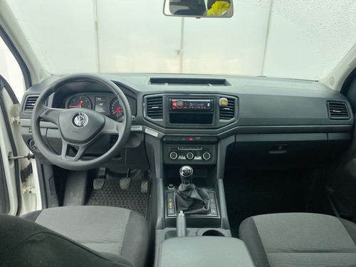 Imagen 20 de 25 de Volkswagen Amarok Trendline Mt 2.0 4x4