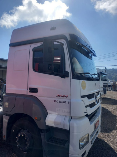 M. Benz Axor 2544 S 6x2t (teto Alto)