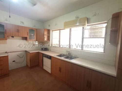 Imagen 12 de 18 de Gustavo Zavala Rentahouse 22-10437