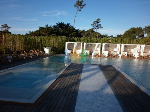 Imagen 22 de 28 de Apartamento De Primera Categoria En Torre Con Amenities