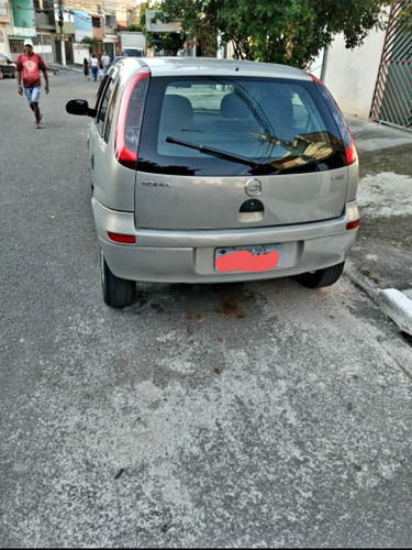 Imagem 3 de 8 de Chevrolet Corsa 2004 1.0 5p