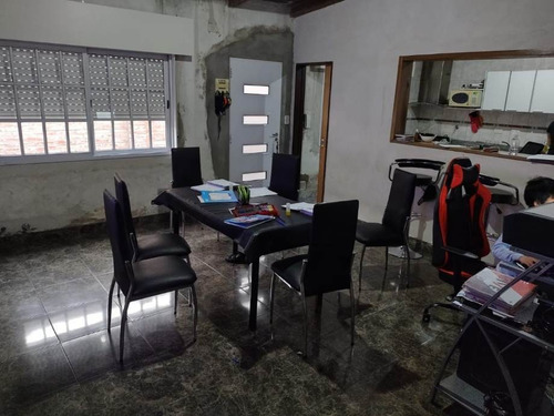 Imagen 4 de 14 de Casa Ph En Venta Cond En Moron Sur