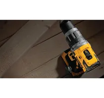 Comprar Taladro percutor atornillador inalámbrico de 13mm DeWalt DCD796 20V + 0 baterías de 0mAh + accesorio con caja de cartón 20V