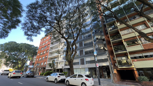 Alquiler Apartamento 1 Dormitorio Con Garage Cochera, Terraza Lavadero, Av. Brasil Y Santiago Vazquez, Pocitos