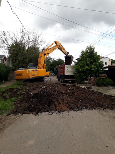 Alquiler Retroexcavadora, Bobcat,pala Retro Camiones 6x4 8x4