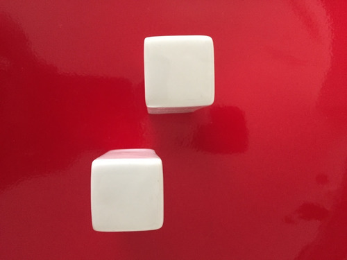 Juego De Salero Y Pimentero Minimalista (Usado)