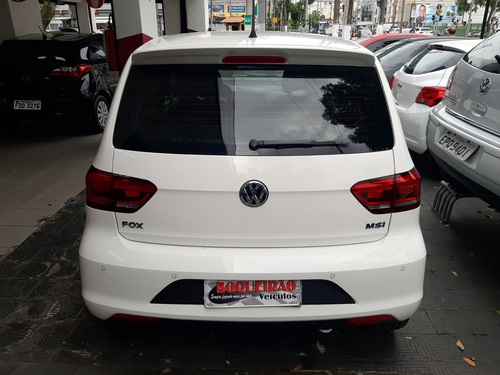 Imagem 8 de 9 de Volkswagen Fox 2016 1.6 Rock In Rio Total Flex 5p