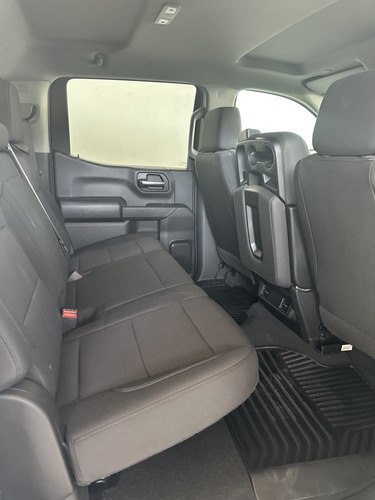 Chevrolet Silverado 5.3 V8 Custom Doble Cabina 4X4 At