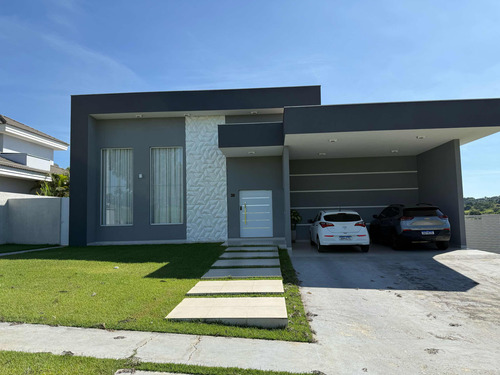 Casa Em Condomínio Com 3 Suítes