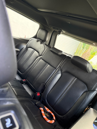 Urge Vender Por Problemas De Salud Wagoneer