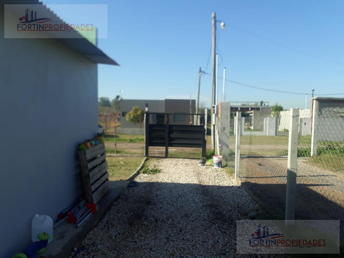 Imagen 8 de 9 de Venta Casa Con Lote Grande!