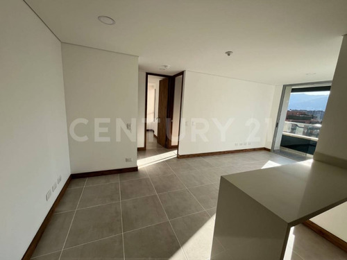 Arriendo Apartamento En El Poblado Ciudad Del Río, Medellín