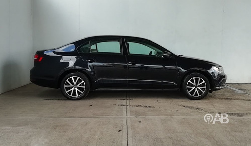 Imagen 4 de 10 de Volkswagen Jetta 2017 2.0 Tiptronic At