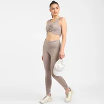 Comprar Conjunto Reebok Studio Cropped (xs) + Legging (m)