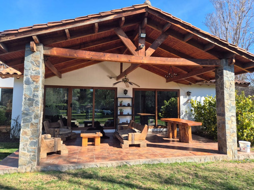 Casa En Parcela De Lujo En Condominio Top. Un Sueño.