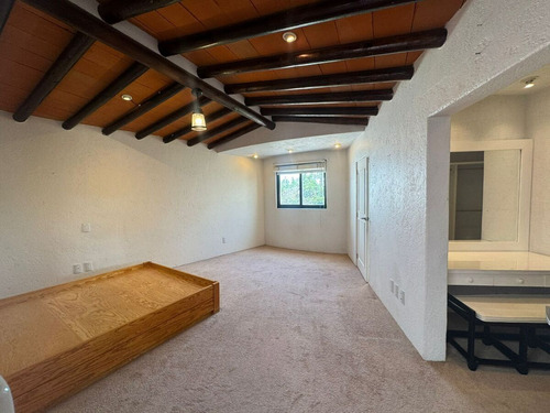 Casa En Venta, Prado Largo, 3 Recámaras.