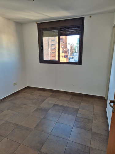 ¡alquiler Depto 1 Dormitorio Con Balcón Y Vista A La Cañada A Metros De Patio Olmos!