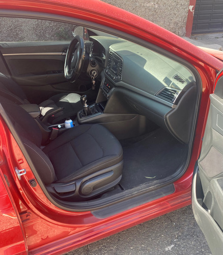 Hyundai Elantra 2.0 Gls Mt