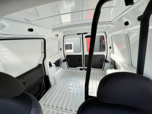 Imagen 8 de 16 de Berlingo Furgon Vti 115 Business Furgon 2023 0km Ciudadela