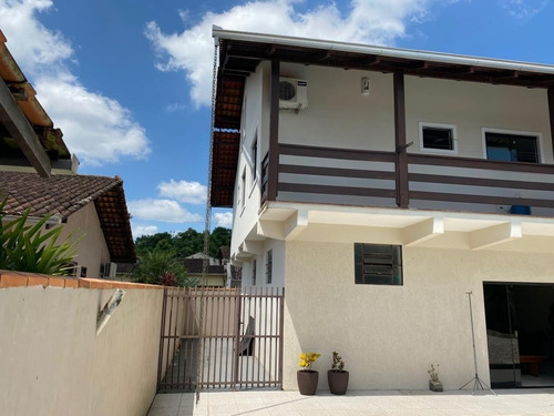 Sobrado No Floresta Com 4 Quartos Para Venda, 209 M² - Lg7625