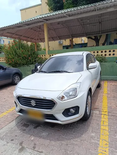 Suzuki Swift Dzire Sedan Automatico Blanco Perla