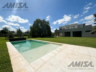 Casa En Venta Kentucky Club De Campo Funes Barrio Privado