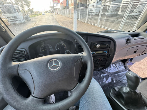 Mercedes Benz Accelo 1016 4x2 C/ Baú Furgão - Manual