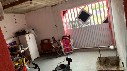 Casa Com 1 Quarto , 1 Quarto Com Suíte E Ar Condicionado