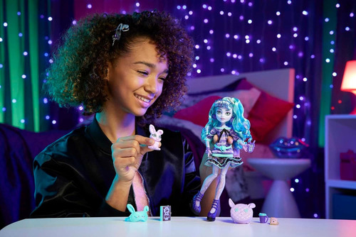 Monster High Muñeca Twyla Con Accesorios Mattel