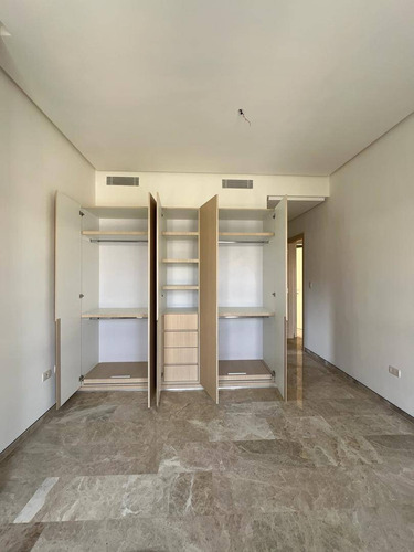 Townhouse En Altos De Guataparo - Acepta Financiamiento