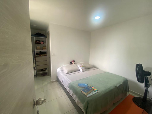 Imagen 9 de 22 de Hermoso Apartamento Con Parqueadero, Barrio Alameda