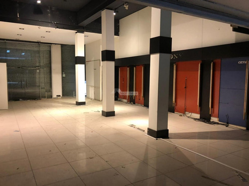 Imagen 6 de 14 de Local Comercial Centro Venta Soriano Y Rio Negro 1450mts
