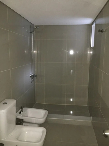 Imagen 6 de 9 de Apto Se Vende.duplex, Cochera.reducto!