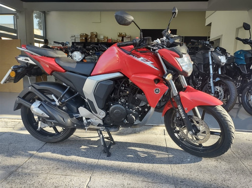 Imagen 9 de 19 de Yamaha Fz Fi Patentada 2019 Modelo 2017!! Excelente Estado
